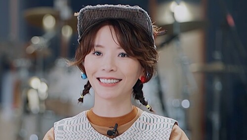 “副业人”黄雅莉谈未来规划：活在热爱里，做自己喜欢的事