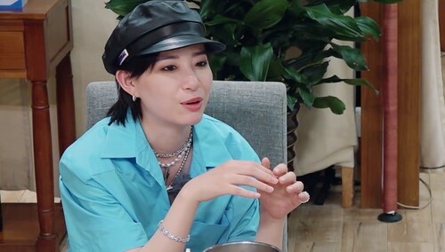 《姐姐的爱乐之程》12月18日看点：李斯路演成“最佳车祸”现场？孟佳郁可唯谈安全感流泪
