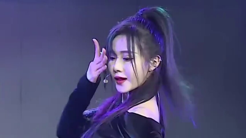 SNH48重生计划：段艺璇 马玉灵《Hold Me Tight》
