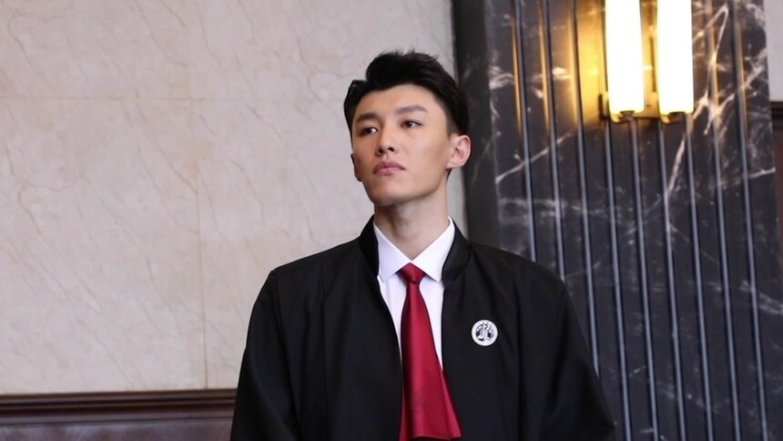 《黑色灯塔》花絮：疯狂输出台词的魏宇泰律师，是开启了无敌buff吧！