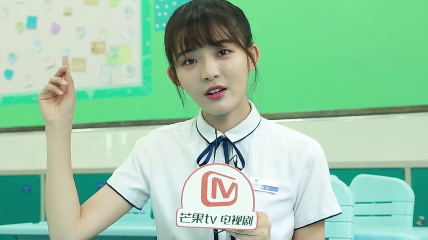 《时光与你都很甜》校园广播站：王晴暖心安利凤凰花开的路口