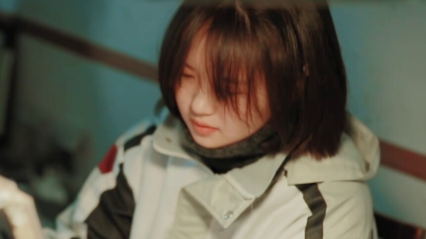 高一学妹表白高三学姐：我会变得跟你一样优秀！