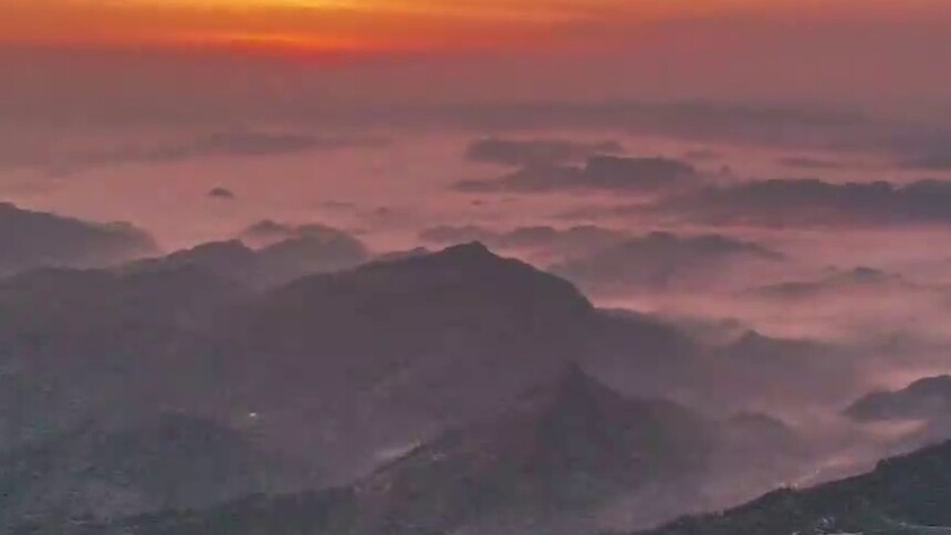 重庆:天龙山晨景