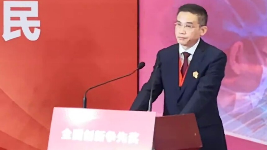 向涛院士：要鼓励科学家坚守自己的研究阵地