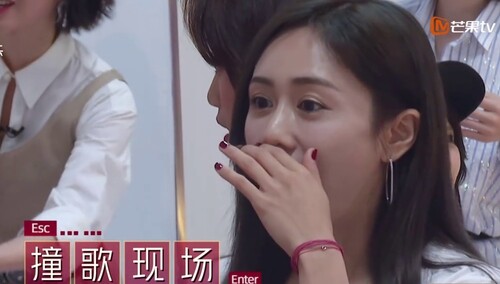 四脸震惊！刘芸金晨选歌和原唱孟佳王霏霏撞歌了