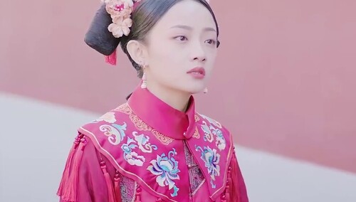 《那江烟花那江雨》第25集看点：赵语星岳鬃麟决裂？萩祺精神出混乱