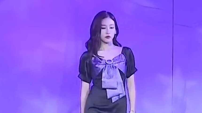 孙芮cover宣美《紫光夜》！100秒福利时间！