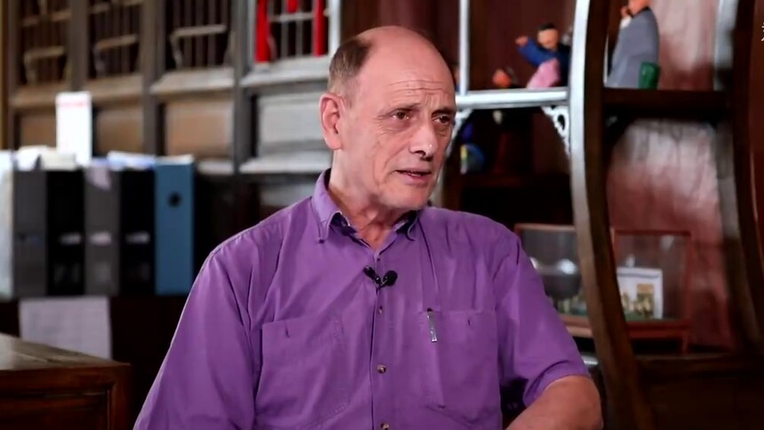 柯马凯讲述家人与中国的情缘