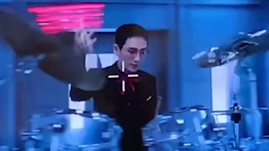 朱一龙打架子鼓也太帅了吧，多才多艺我龙哥