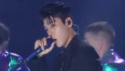 王子异《First Sight》