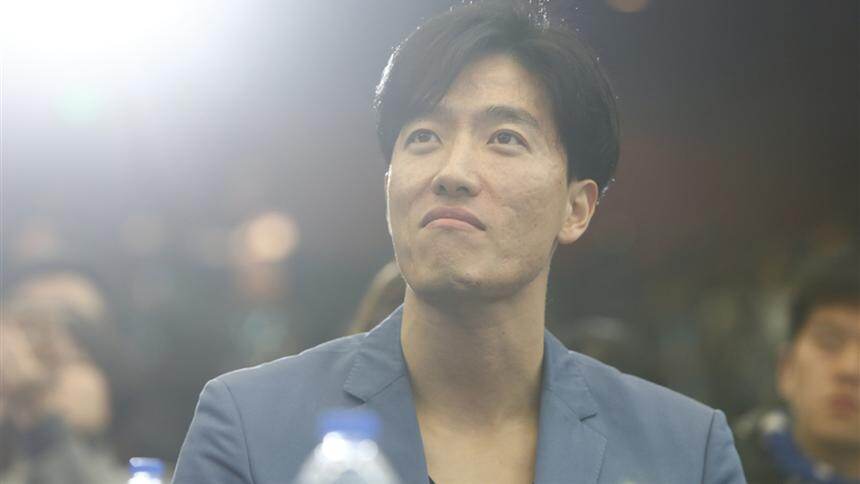 奥运冠军刘翔转战娱乐圈？官宣新综艺获粉丝力挺，却被指复出捞金