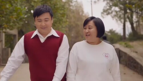 《你好，李焕英》全新预告 大年初一贾玲张小斐沈腾“让你更高兴”