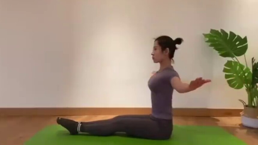 顾晶普拉提小课堂：坐姿脊椎旋转