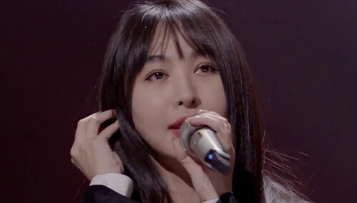 纯享版：《有一个姑娘》叫李菲儿，这姐跳舞有点东西