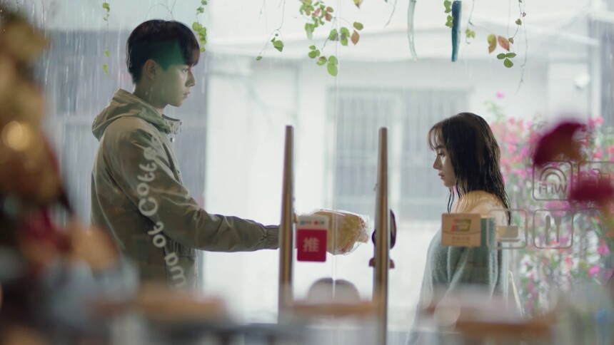 《暗恋橘生淮南》第18集看点：淮南暖心送雨衣 洛枳看到雨衣后更加胡思乱想