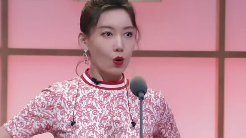 纯享：迅速进入状态  高露配音《你好，疯子》感染力十足