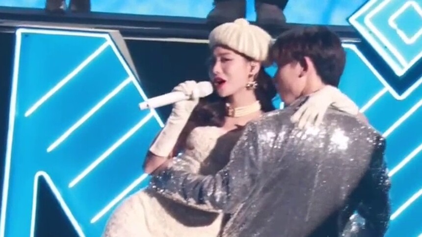 王霏霏《Monica》舞台直拍