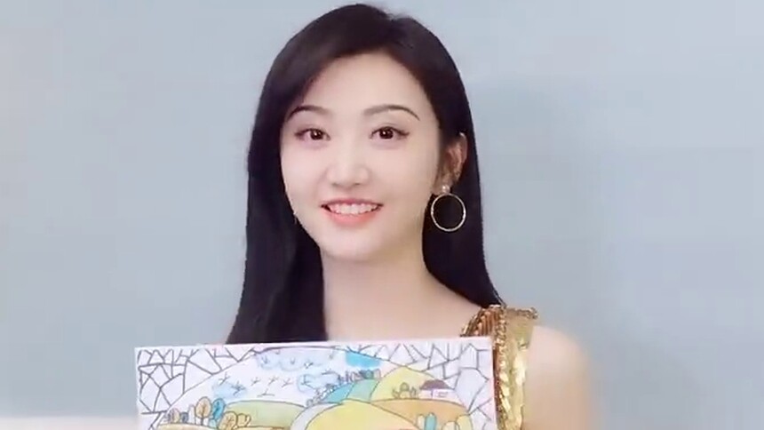【时尚芭莎慈善晚宴】同景甜一（益）起由美向善，由善而得“甜”，滋润孩子们的心灵