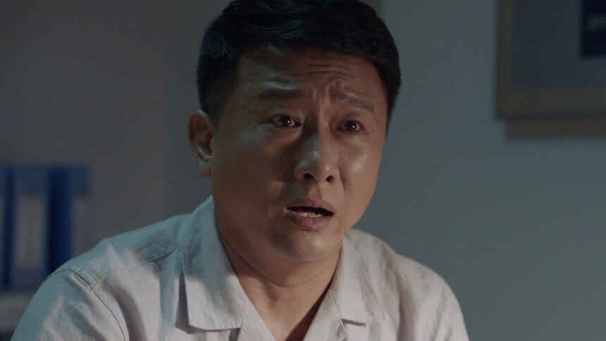 《我和我的三个姐姐》第1集看点：龙凤酒厂滥发奖金被查