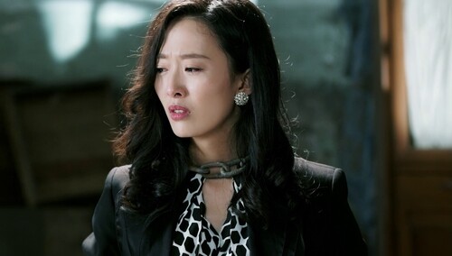 何云打电话劝陈好自首