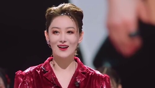 张馨予30秒演讲，我的人生是惊涛骇浪