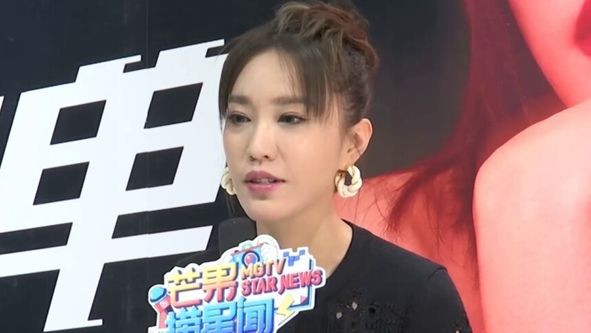 王紫格专访：赞胡静董洁初舞台让其惊艳
