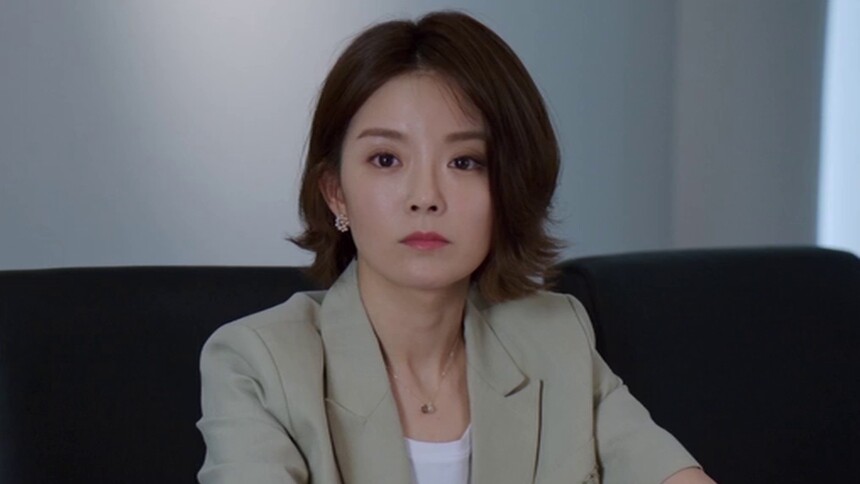 胡晓开会酸乔可，反被乔可威胁“包厢会议”