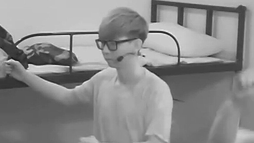 《我们都爱笑》每周一歌之《咆哮（Growl）》：胡夏引领张维威神舞蹈