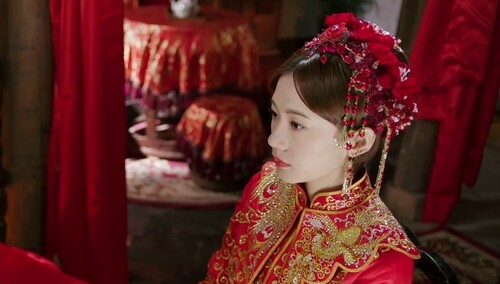 楚然牺牲婚姻嫁给展君白