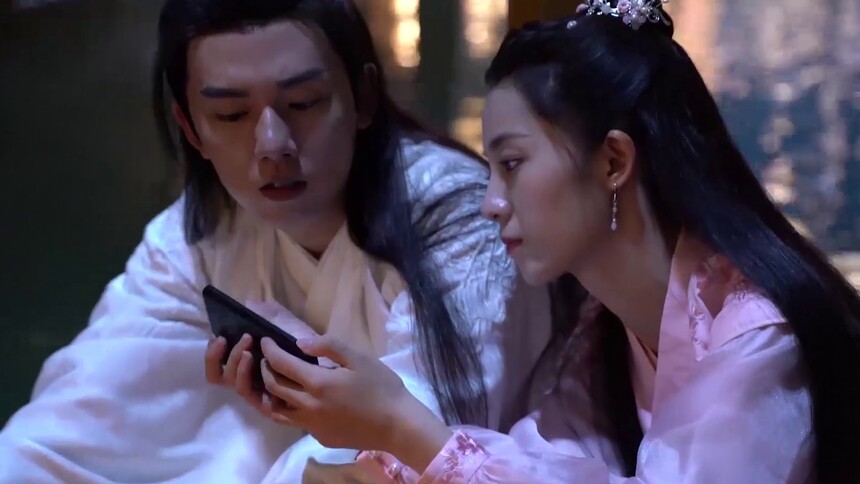 《白玉思无瑕》超长彩蛋：比正片还甜！万鹏张耀片场互动好好嗑！
