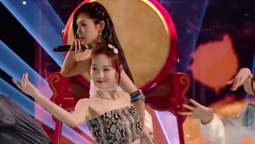 李子璇 x 曾可妮 x 刘令姿《山河图》