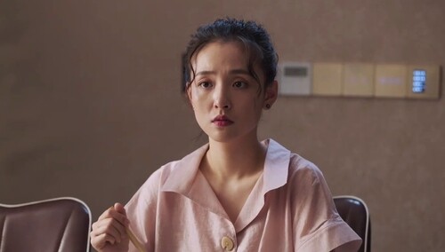 小妹去金鹂家吃饭 金鹂讲纹姐腿的事情