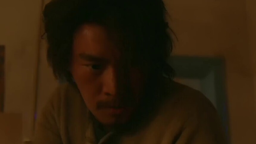 《猎狼者》精彩看点：好友惨遭袭击，秦昊举枪复仇