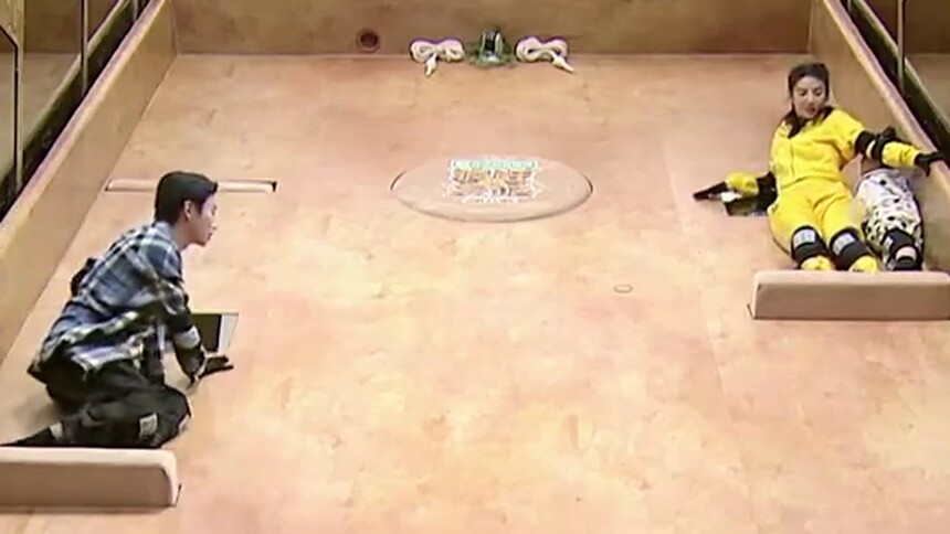 黄奕奥斯卡组队闯关 一路暖心护送叮当