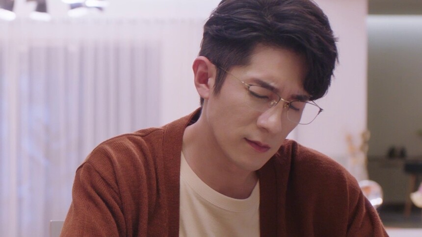 《机智的恋爱生活》第24集看点：感情不顺 宁老师吃不下饭