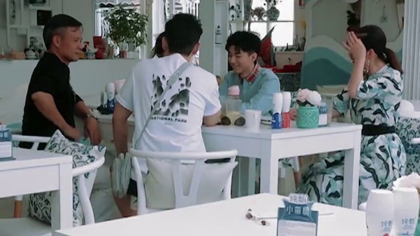 《中餐厅》第三季第3期（中）：合伙人享受豪华晚餐却无人买单？秦海璐豪气请客