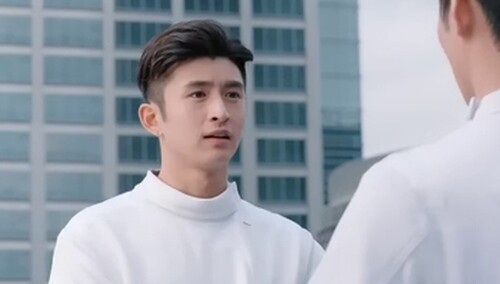 竖屏追剧：荷尔蒙爆表！窦骁张云龙天台击剑