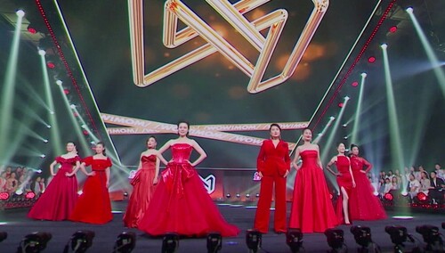 《妈妈，你真好看》7月3日看点：中国红主题决赛大秀开启 总冠军究竟花落谁家