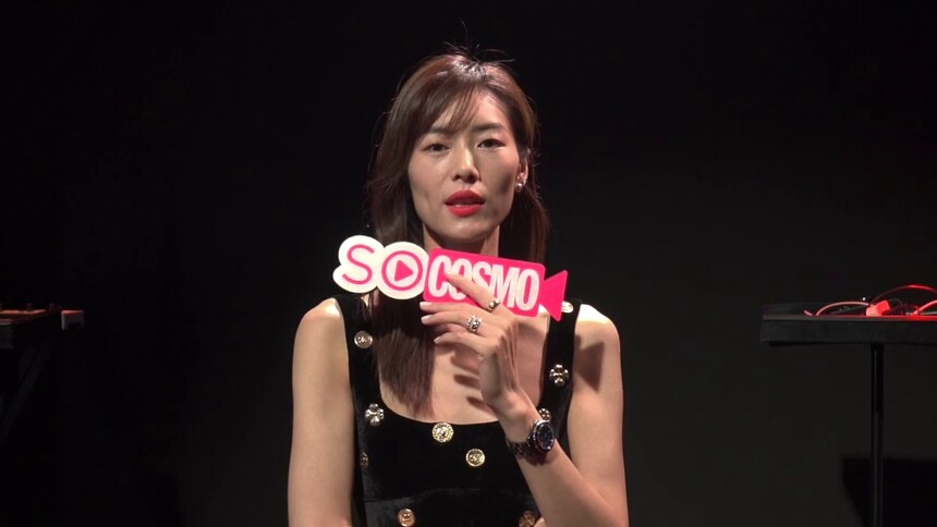 【时尚COSMO】刘雯夏日最爱带出街的原来是TA！解锁高级感照片要这么拍