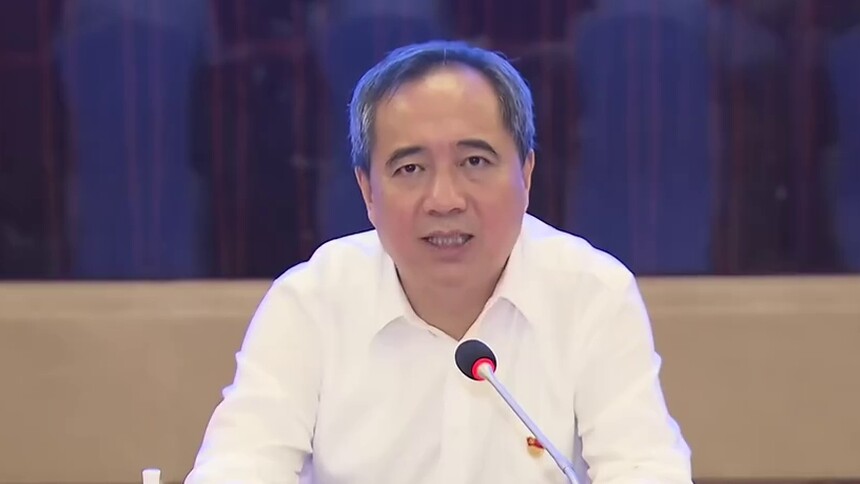 王成在全省“两优一先”代表座谈会上强调 永远做忠诚党和人民的榜样