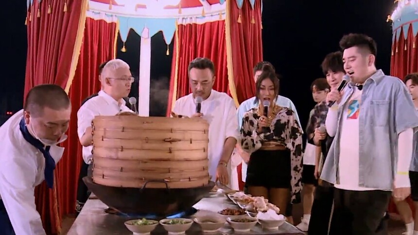 《天天向上》8月1日看点：天天兄弟带你探寻自贡的美和味