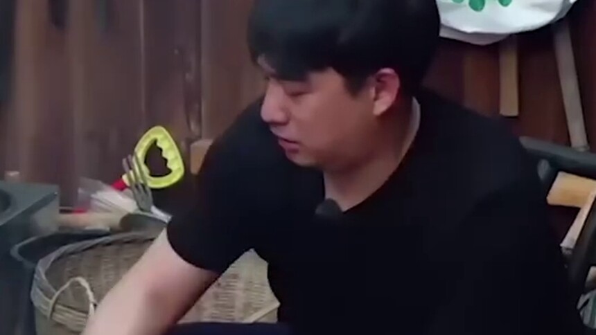 《中餐厅3》美食猜想：黄小厨的粉蒸肉油焖虾太经典了！把隔壁的爱豆馋哭
