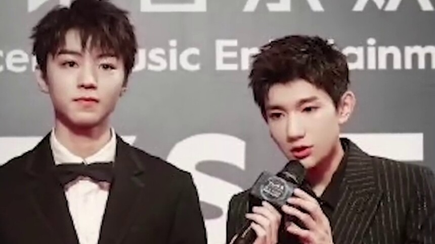 梦幻联动！李易峰王一博王俊凯王源许魏洲同框打扑克