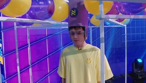 王勉出战如入无人之境 钟汉良开始“贴身”指导