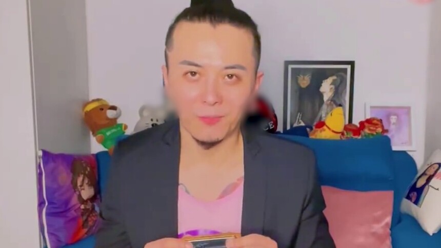 张智霖晒陈辉送的生日祝福视频 袁咏仪打call：辉哥爷们！