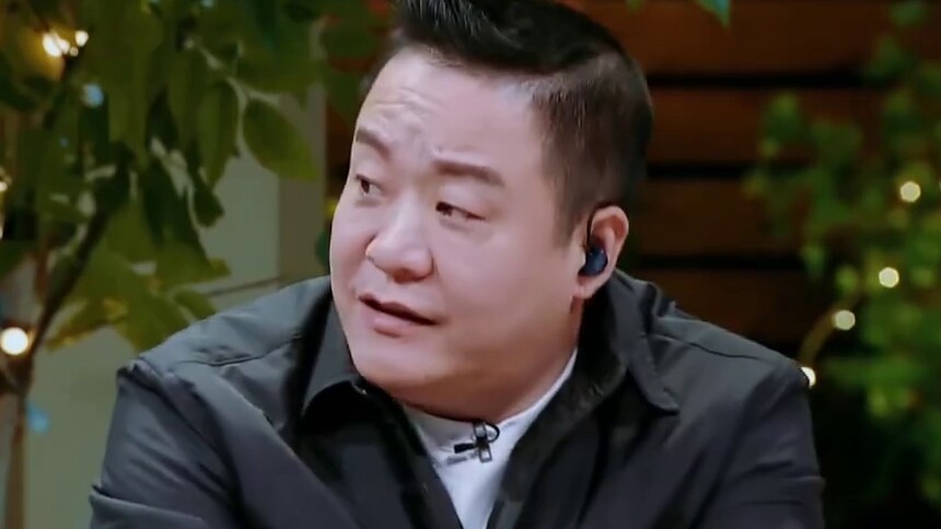 爆笑观察室：踩着笑点出场的男人 今天又是被宝藏傅爸圈粉的一天