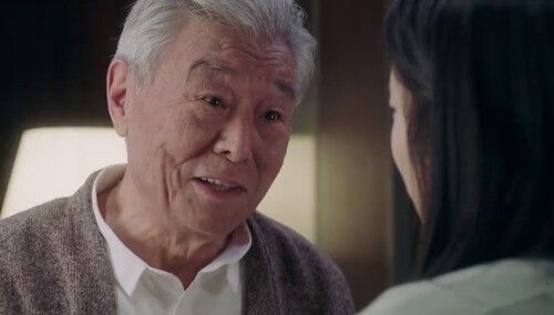 云舒得知章斯年童年的经历
