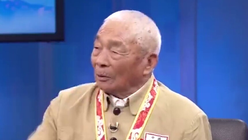 94岁高龄的老兵张景元讲述当年抗战经历