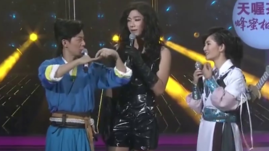 袁成杰模仿李孝利 遭谢娜调侃