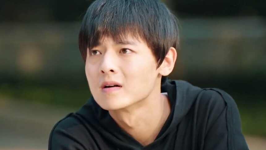 《冰球少年》第20集看点：球队出事了？陈教练恐遭陷害